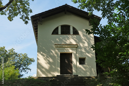 L'oratorio di San Rocco nei boschi di Porza, Canton Ticino, Svizzera.