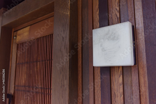 看板や表札などに自由に文字などが入力できる街中の素材。赤坂にあるカフェ、料亭、割烹、居酒屋など。　2021年10月 photo