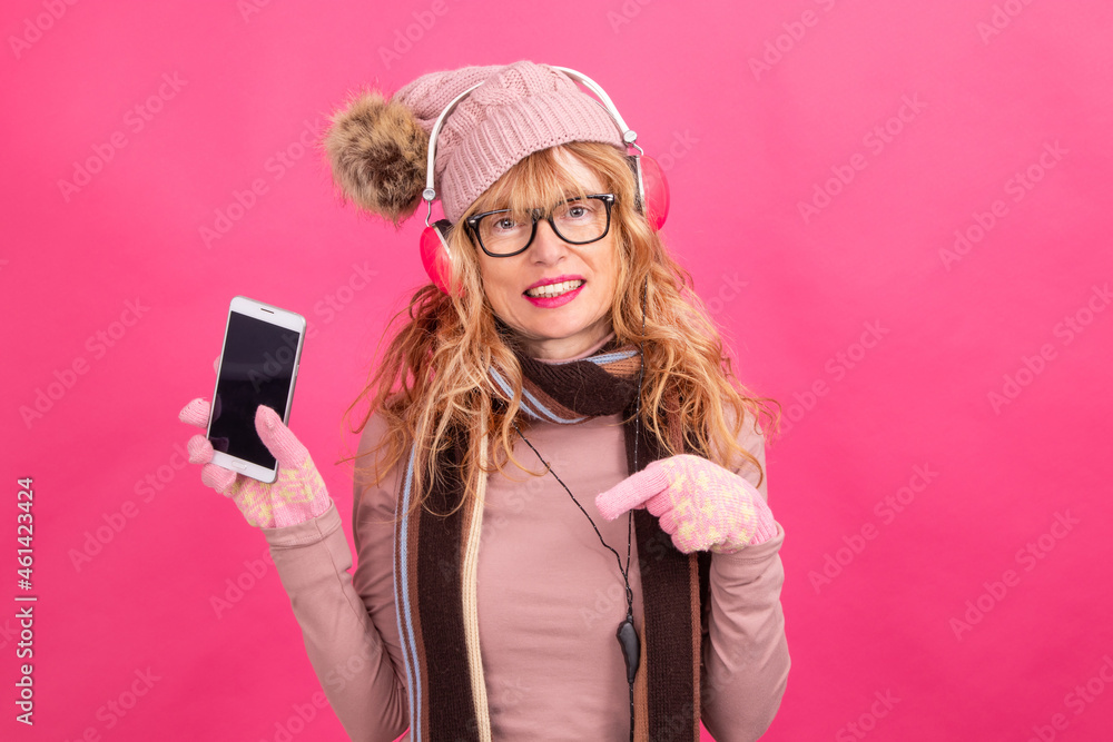 Fototapeta premium woman with headphones and mobile phone isolated on background