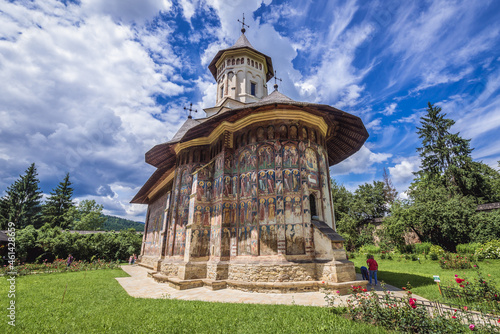Foto Exterior of church in Moldovita Monastery in Vatra Moldovitei, Romania