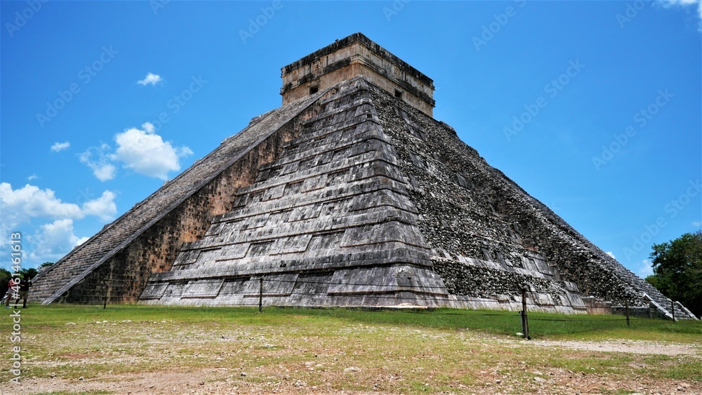 Pirámide maya de Kukulcán. Chichén Itzá, México