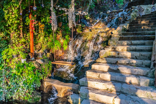 Obraz na płótnie Hayat Harbiye Waterfalls w salonie