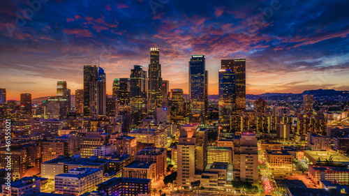 Valokuva Los Angeles city skyline at sunset