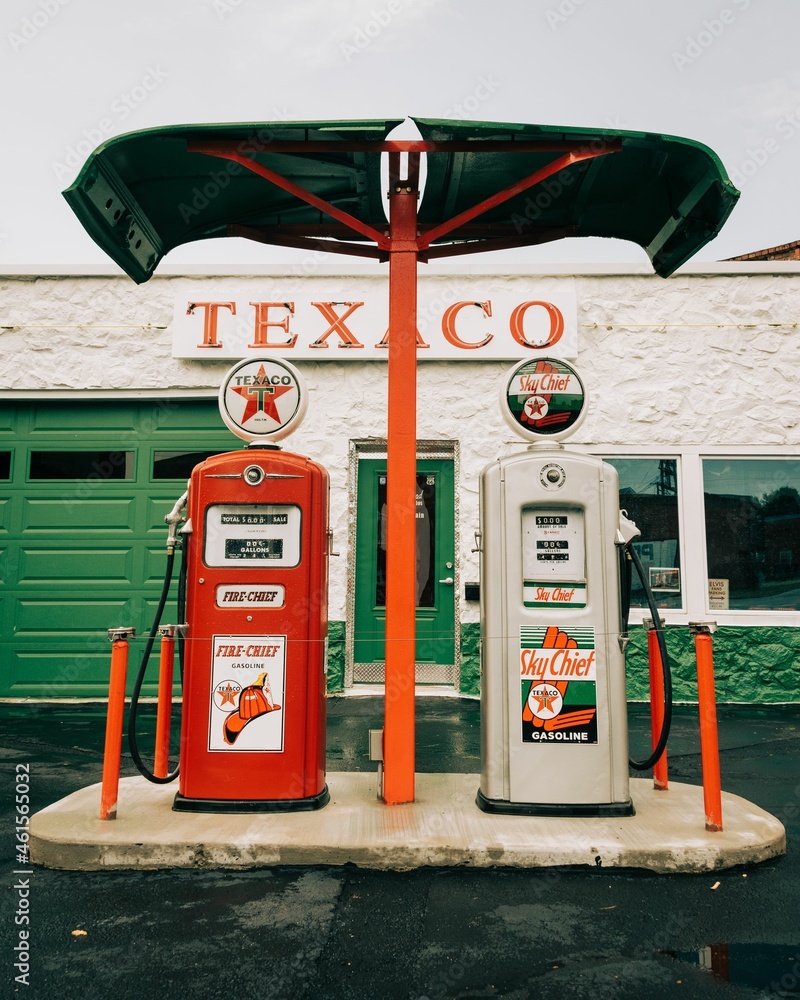 Vintage Texaco gas station on Route 66 in Galena, Kansas Stock Photo