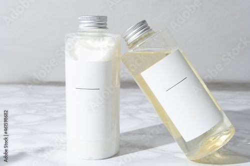 ボトル　容器　シャンプー　美容液のイメージ