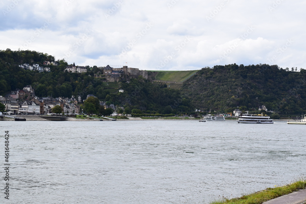 Blick über den rhein auf Sankt Goar Blick über den rhein auf Sankt Goar