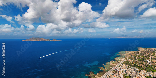 Fototapeta Naklejka Na Ścianę i Meble -  the island of vavignana italy sicily