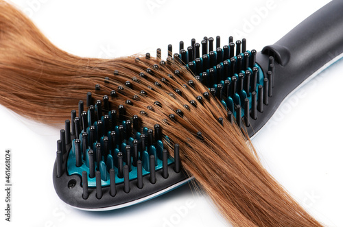 Hair straightening brush photo