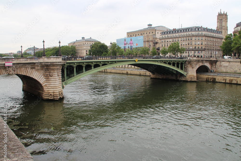 notre-dame bridge and river seine in paris (france) 