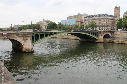 notre-dame bridge and river seine in paris (france)  © frdric