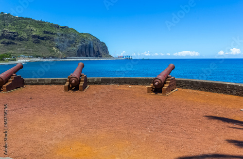 Canons sur le Barachois, Saint-Denis, île de la Réunion 