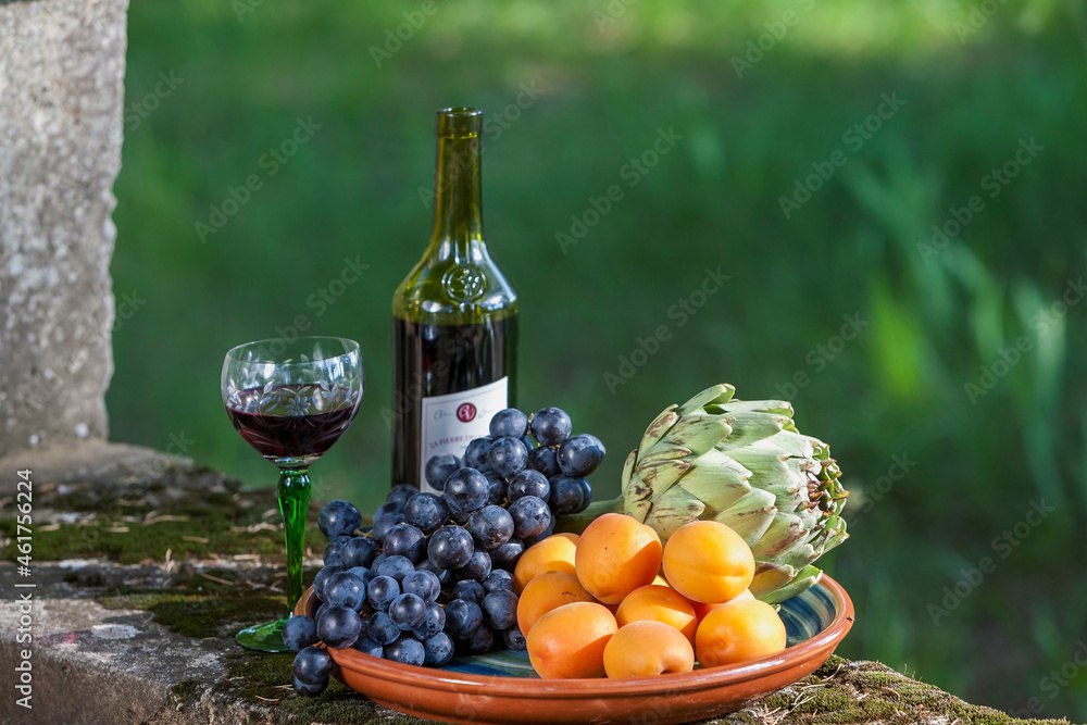 Stillleben mit Obst und Wein Stillleben mit Obst und Wein