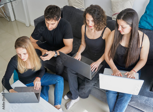 Grupo de trabajo en home office