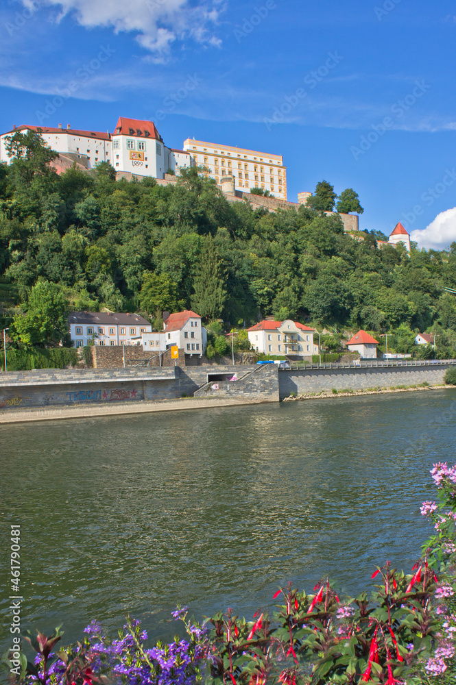 Obraz premium Passau, Old city view by the river, Bavaria, Germany, Europe