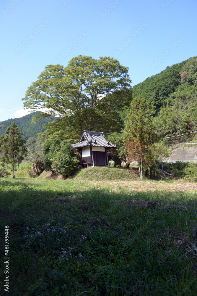 巨勢の道　巨勢寺跡の大日堂　奈良県御所市