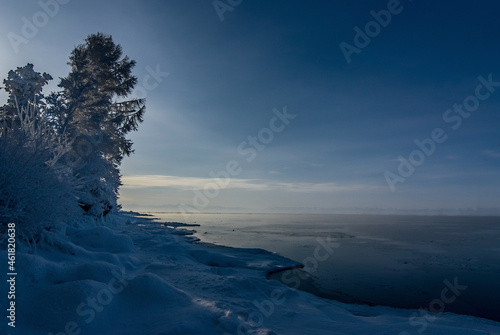 Морозный берег © fotosaler32