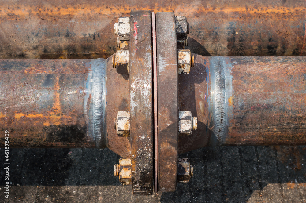 Weld pipe joints made by manual arc welding,Closed up connecting pipe by weld to flange and bolt-nut Weld pipe joints made by manual arc welding,Closed up connecting pipe by weld to flange and bolt-nut