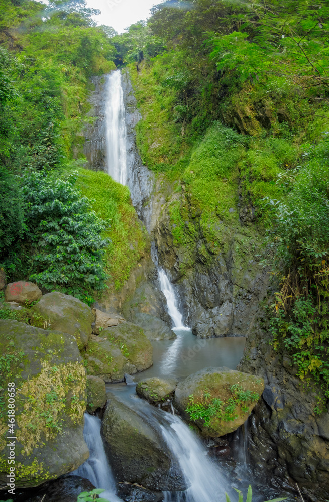 Fototapeta premium baligo waterfalls