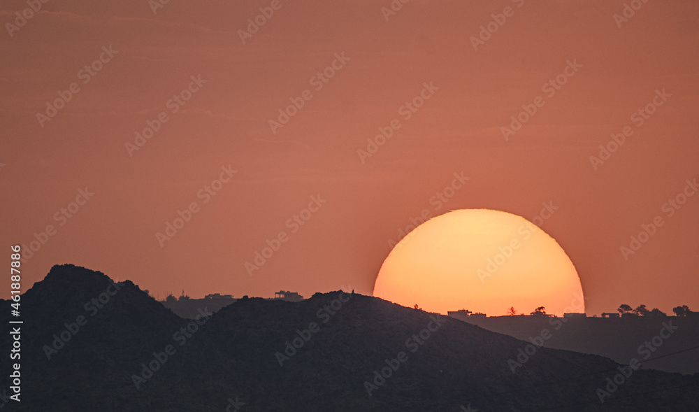 Obraz premium sunset in the mountains