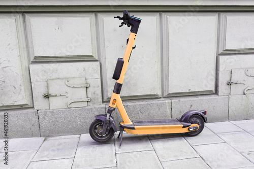 Electric push scooter
