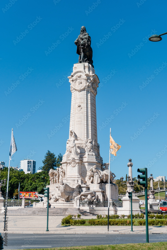 Marques de Pombal square monument