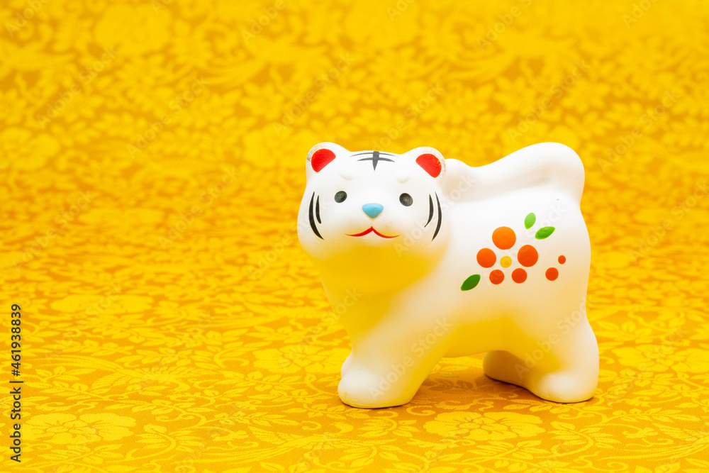 2022年の干支は壬寅（みずのえ・とら）虎　寅年の年賀状素材