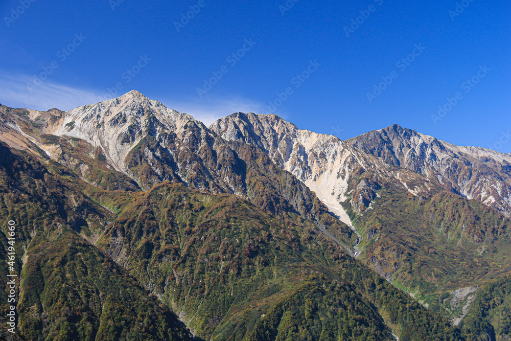 Naklejka premium 北アルプスの秋 八方尾根から白馬三山を望む