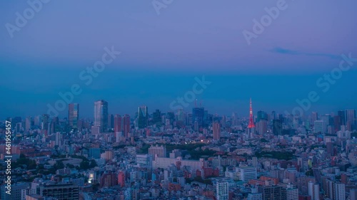 Wallpaper Mural 東京　タイムラプス　夕方から夜 Torontodigital.ca