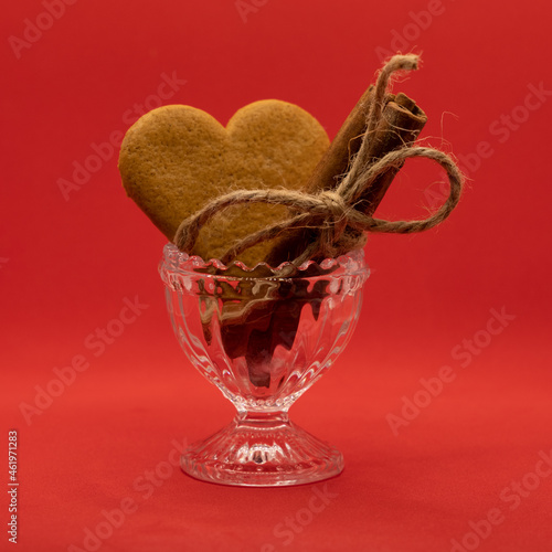 Broken heart christmas cooocies and cinamon photo