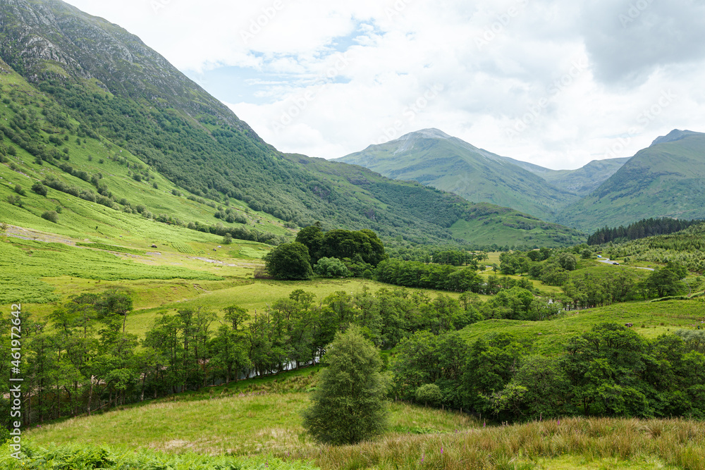 Obraz premium Scottish Highlands and Skye Island Landscapes and Views