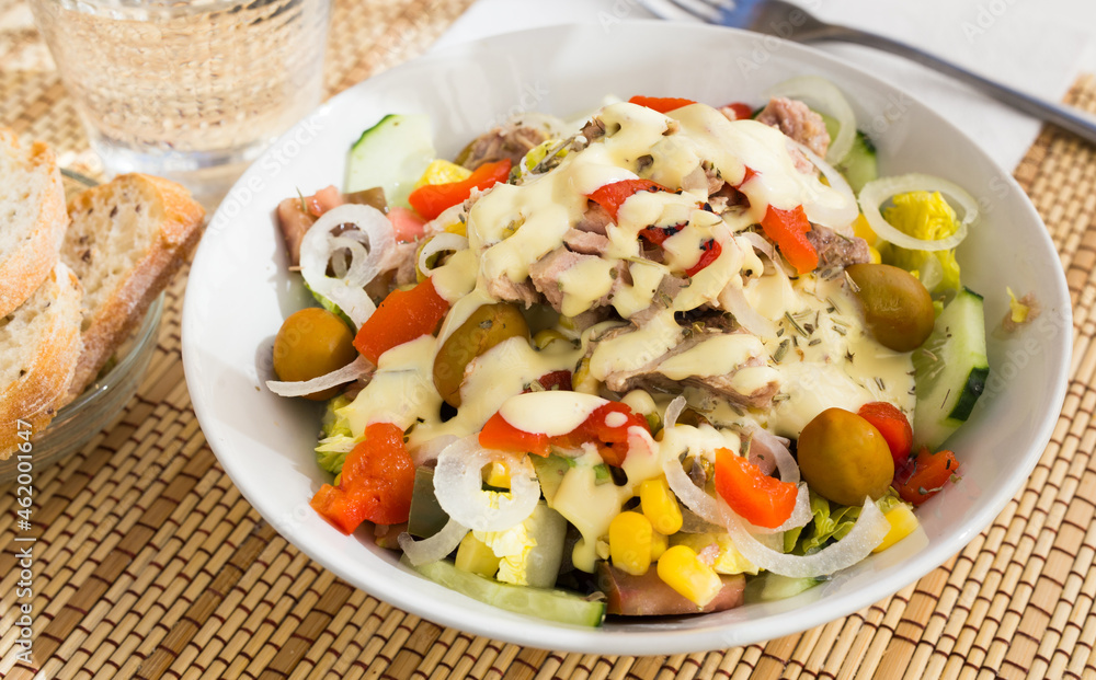 mediterranean vegetable salad with tuna mediterranean vegetable salad with tuna