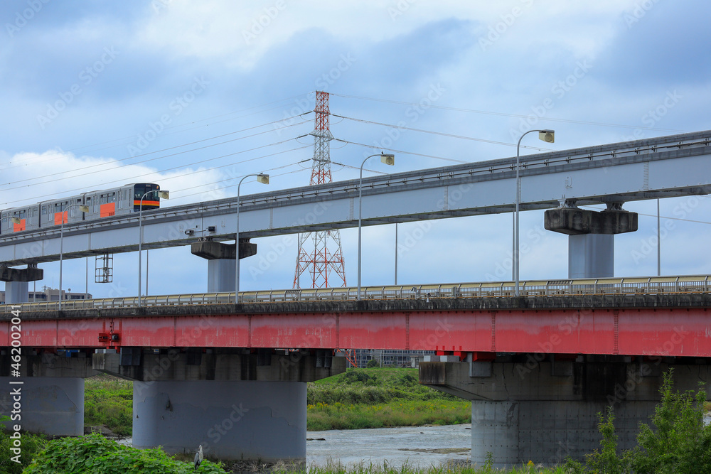 Naklejka premium bridge over the river