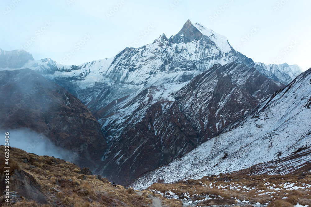 Obraz premium View of Mount Machapuchare from Nepali meaning Fishtail Mountain, Annapurna Conservation Area, Himalaya, Nepal.