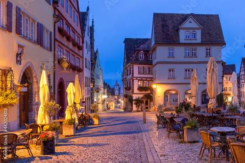 Night Market square in medieval Old Town of Rothenburg ob der Tauber  Bavaria  southern Germany