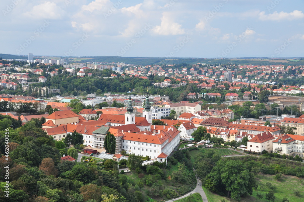 プラハ・旧市街の街並み～ペトシーン公園展望台からの眺め