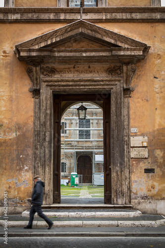 Entrance door of the Archivio di Stato di Roma (Rome State Archives in Rome) in Corso del Rinascimento. Rome, Italy © Baharlou