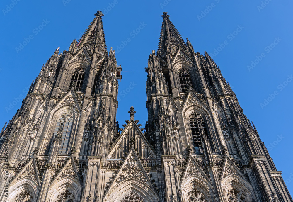 Kölner Dom ohne Gerüst am Nordturm