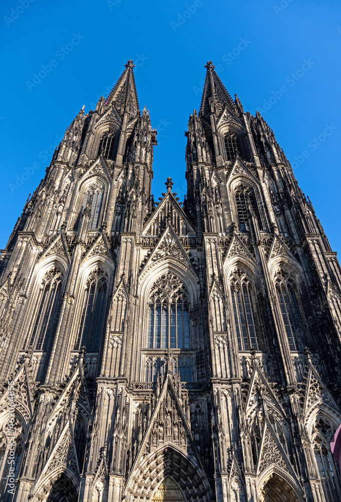 Kölner Dom ohne Gerüst am Nordturm
