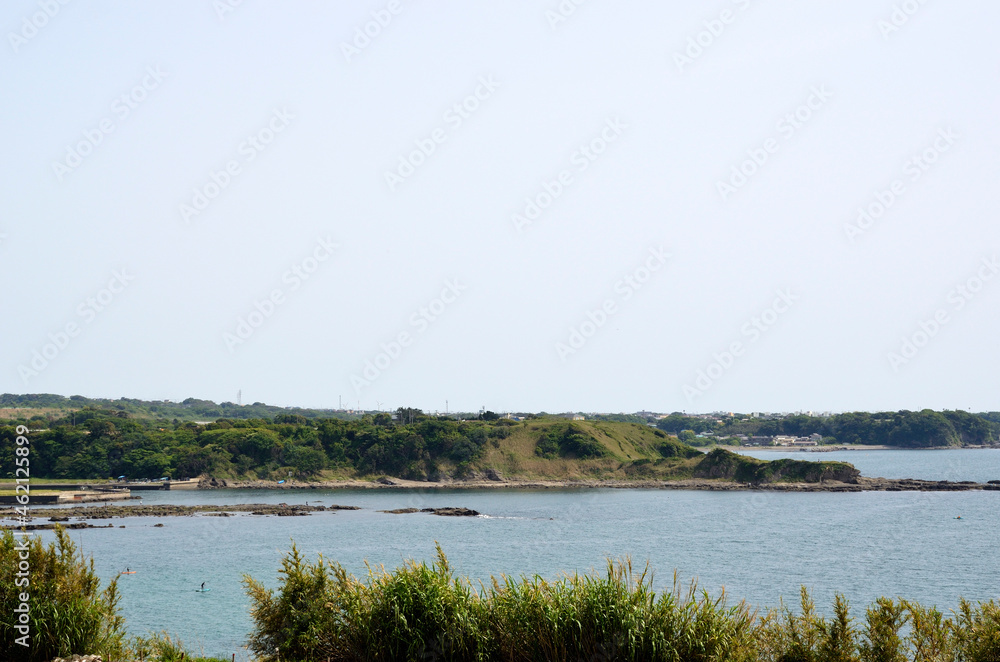 初夏の海岸線　海岸段丘　海辺