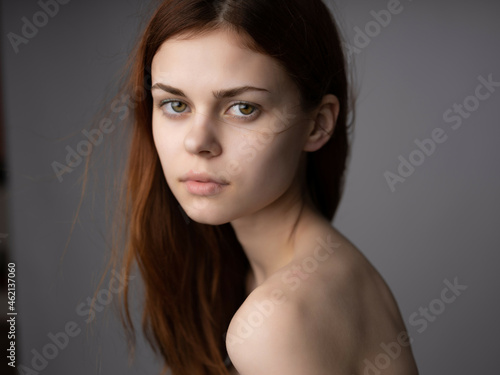 Wallpaper Mural redhead woman bare shoulders clear skin posing studio Torontodigital.ca