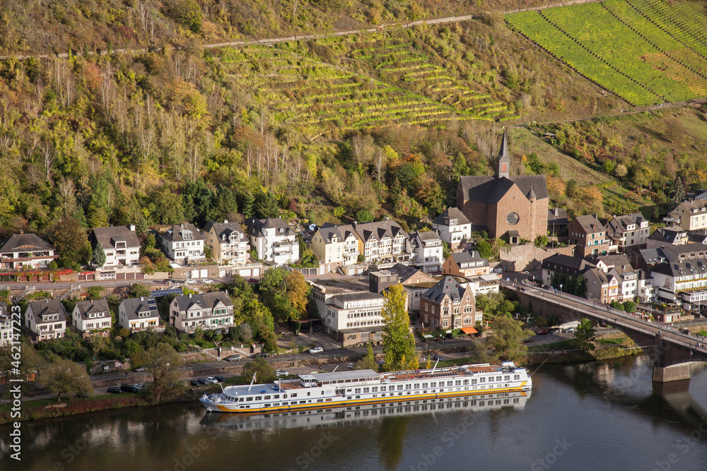 Fototapeta premium Cruising-ship,on,the,Moselle,Cochem,Rhineland-Palatinate,Germany,,Europe