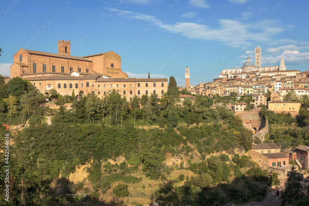 Siena. Veduta della Basilica di San Domenico verso la Torre del Mangia e il Duomo