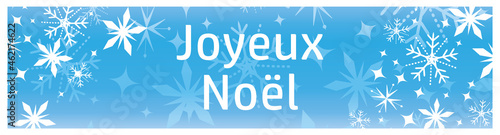 Bannière bleue et blanche avec flocons de neige Joyeux Noël en français. Illustration vectorielle.