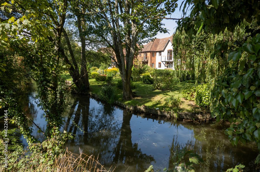 Newbury, Berkshire, England, UK. 2021.  Modern houses in a waterside location in Newbury, Berkshire, UK