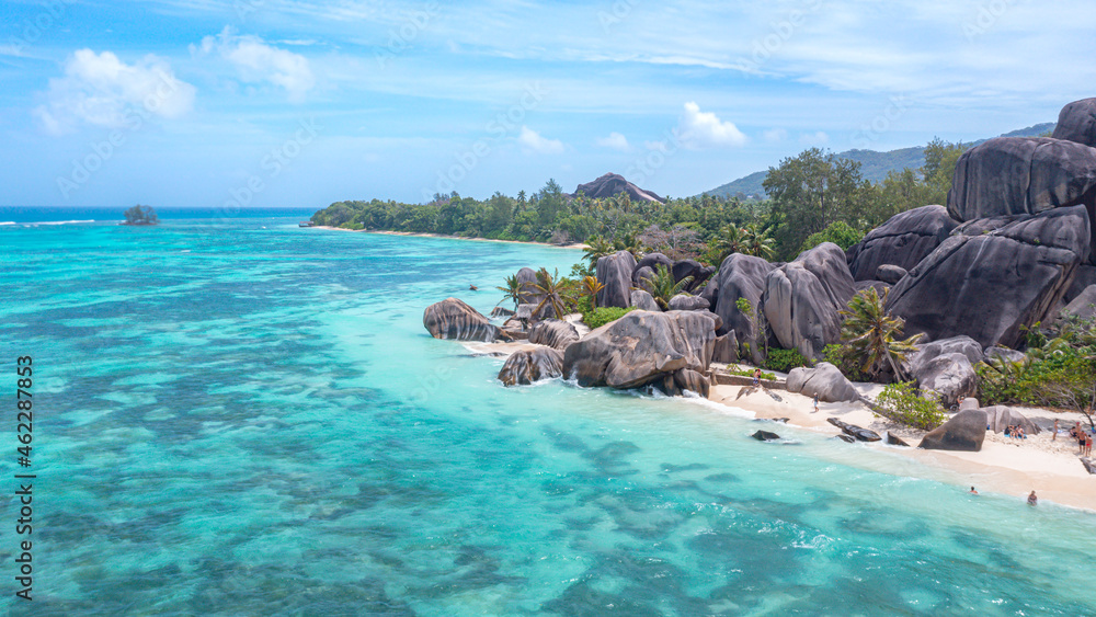 Der Traumstrand Anse Source d'Argent mit seinen Granitfelsen auf der Insel La Digue auf den Seychellen
