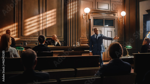 Obraz na płótnie Court of Justice and Law Trial: Male Public Defender Presenting Case, Making Passionate Speech to Judge, Jury