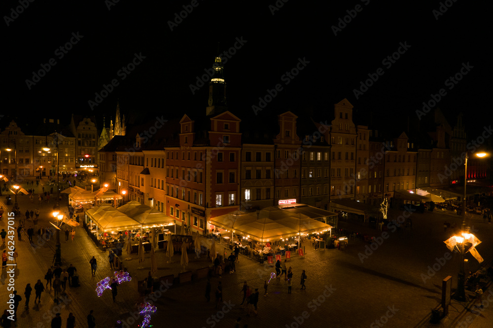 Obraz premium Wrocław, a city in Poland at night. The night landscape of the city and the streets of Wrocław.