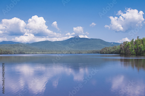 Fototapeta Naklejka Na Ścianę i Meble -  Mount Chocurua and Chocorua Lake