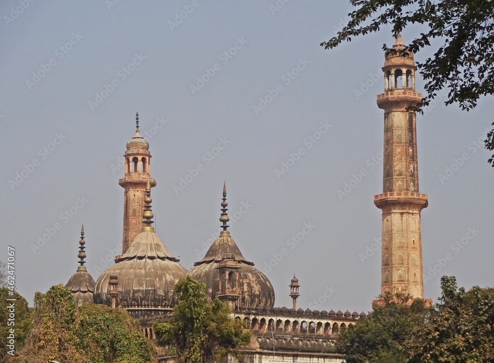 Obraz premium asifi masjid mashak ganj at imambara lucknow