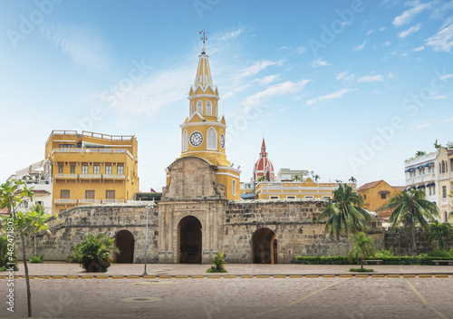 Gate and Clock Tower - Cartagena de Indias, Colombia © diegograndi